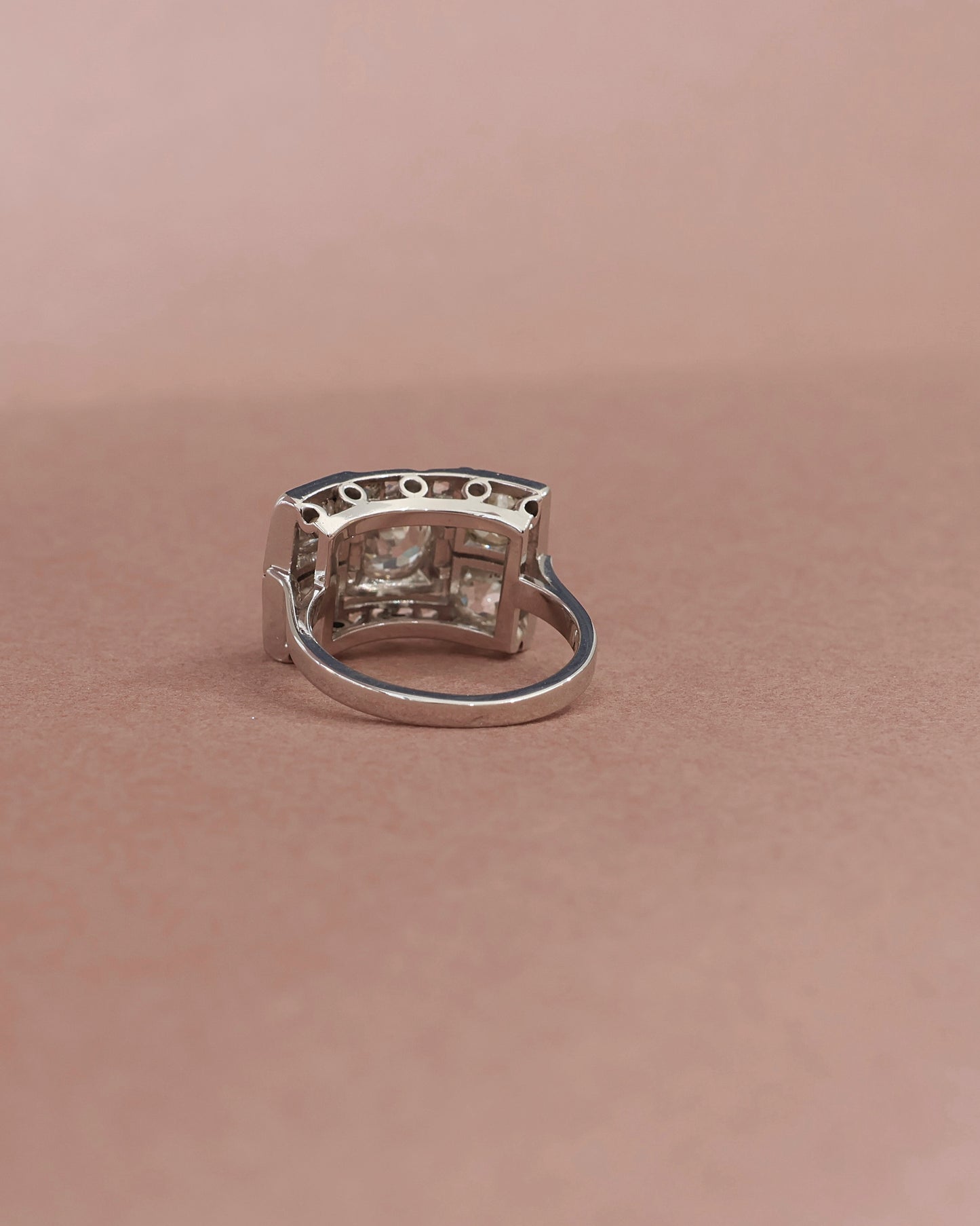 Bague ancienne Art Deco diamants or et platine