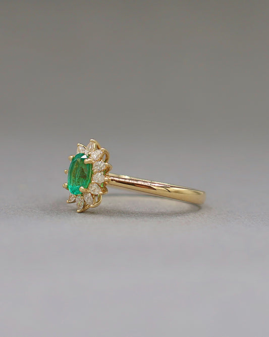 Bague marguerite emeraude et diamants or jaune