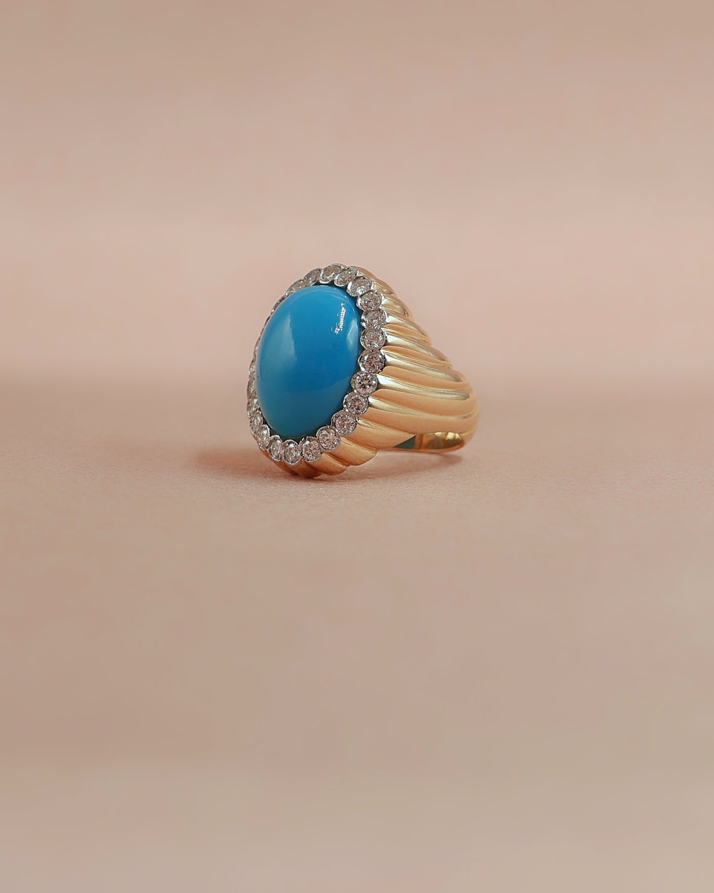 Bague vintage turquoise entourage diamants or 18K
