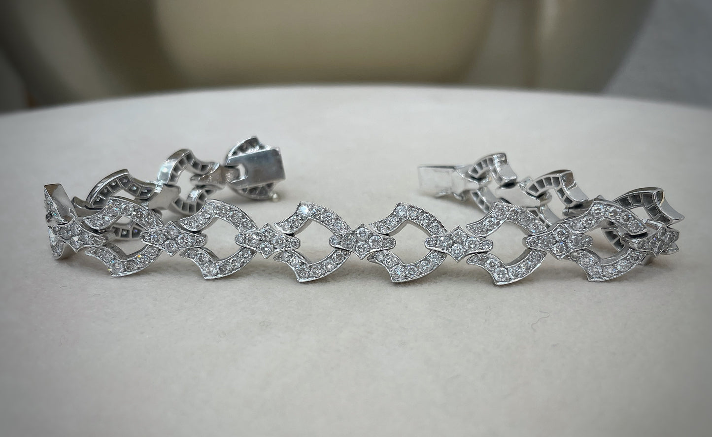 Bracelet souple inspiration Art déco platine et diamants