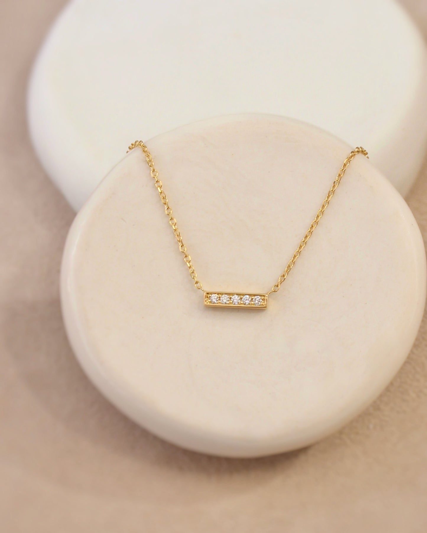 collier barette diamants sur chaine en or jaune 18k