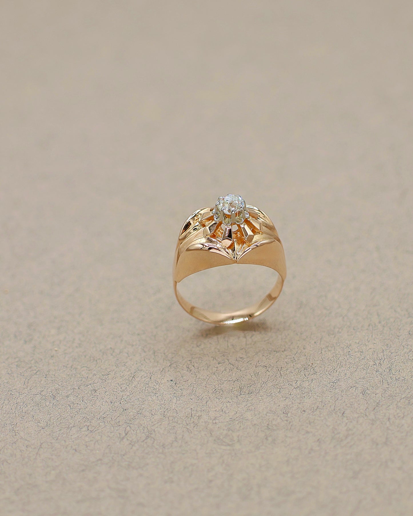 bague_ancienne_vers_1940-_bague_tank_diamant_sur_or_rose