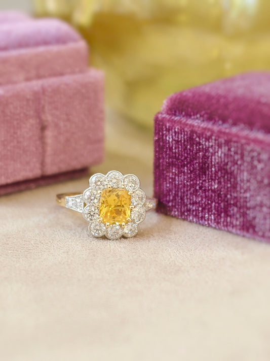 bague marguerite saphir jaune entourage diamants