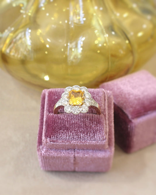 bague marguerite saphir jaune et diamants -monture or jaune et platine