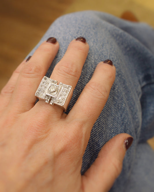 bague tank en or gris serti de diamants taille ancienne-monture en or blanc