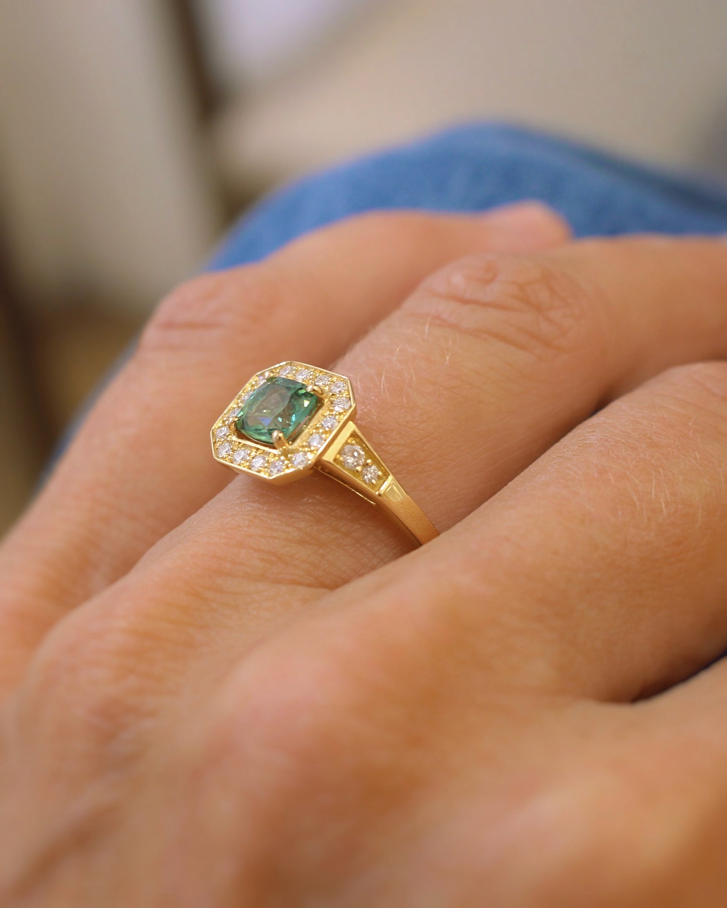 bague tourmaline coussin et diamants taille brillant sur or jaune