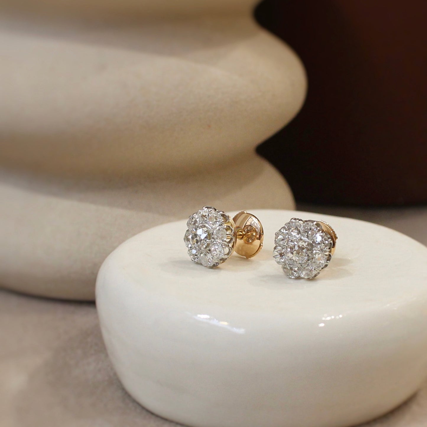 boucles d'oreilles anciennes marguerites diamants