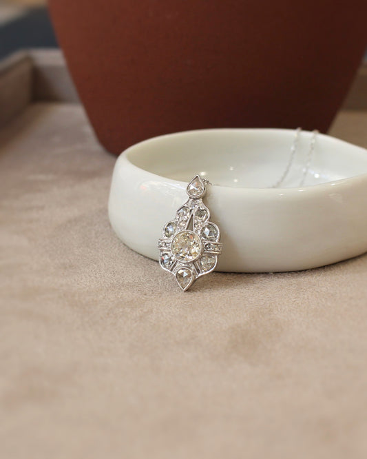 collier Art Déco ancien - diamants taille ancienne sur or blanc