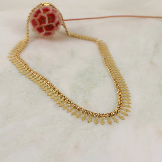 collier draperie en or jaune avec mailles en or sablé