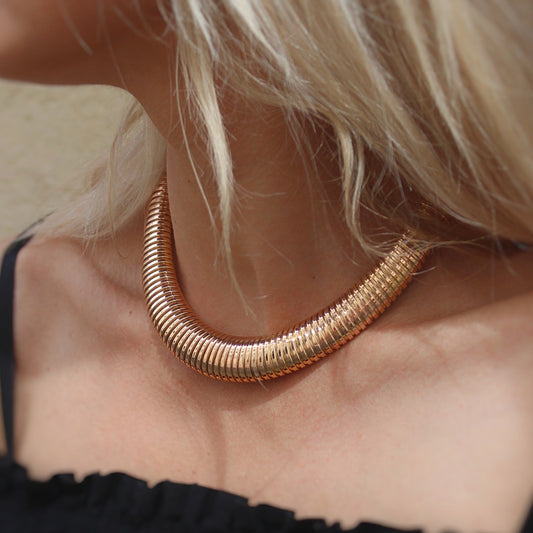 Collier ancien tubogaz vers 1940 en or rose 18K