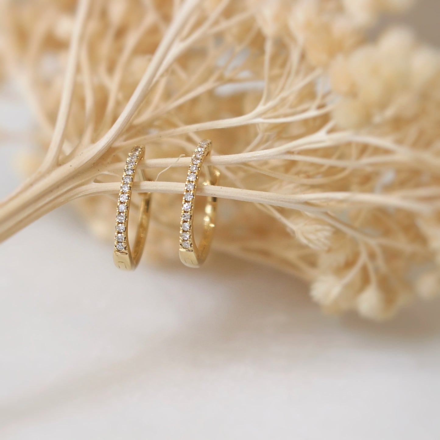 Petites créoles en or jaune 18k et diamants-diamètre 11mm