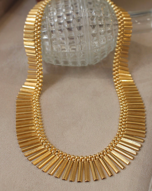 important collier draperie ancien - vers 1950 - tubes d'or travaillés en chute-