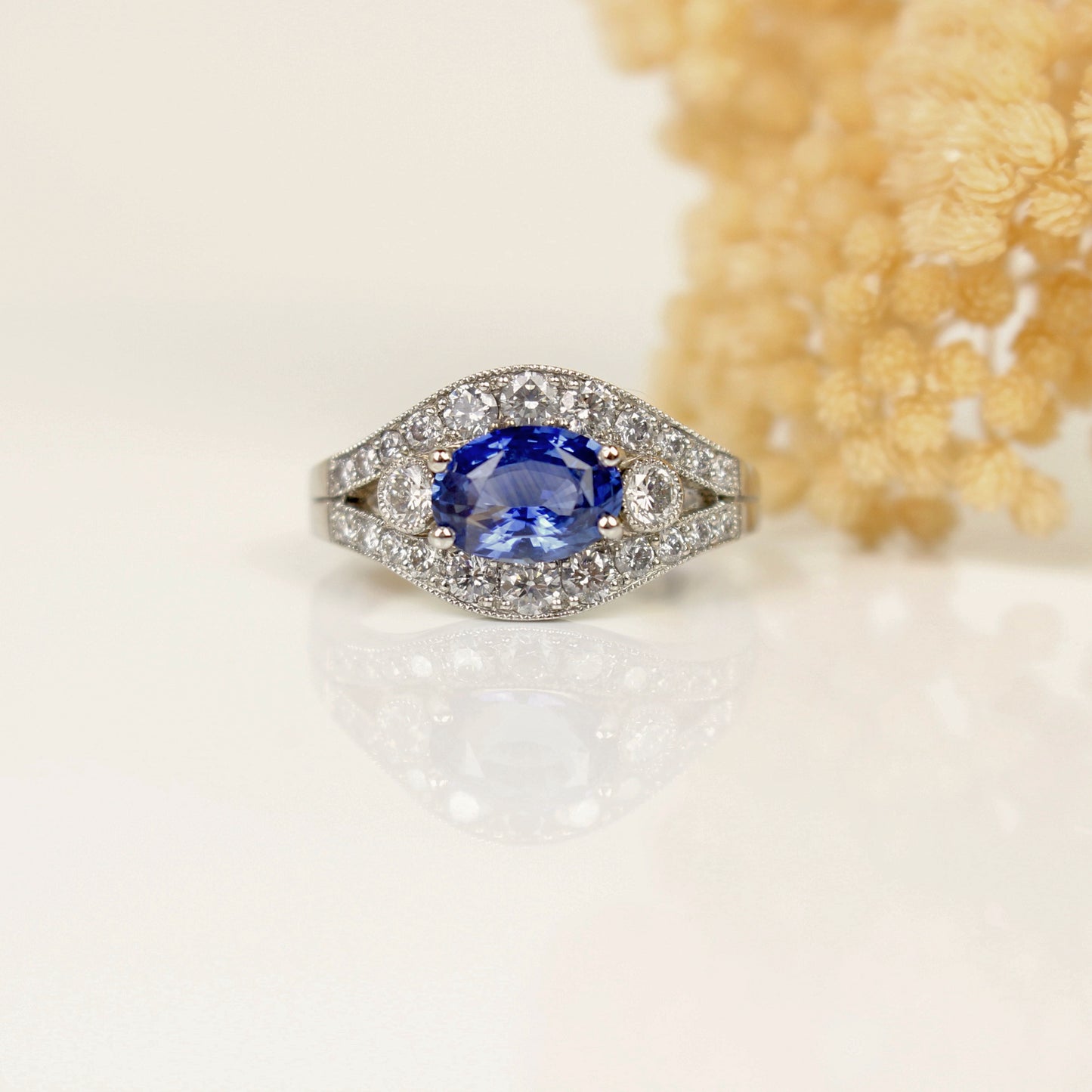 Bague saphir lignes courbes
