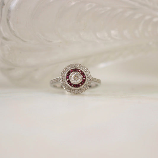 Bague art déco fiancaille diamants et rubis