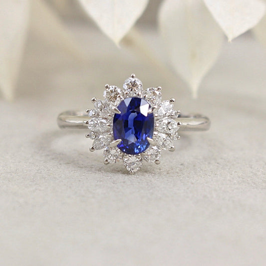 Bague marguerite saphir et diamants navette