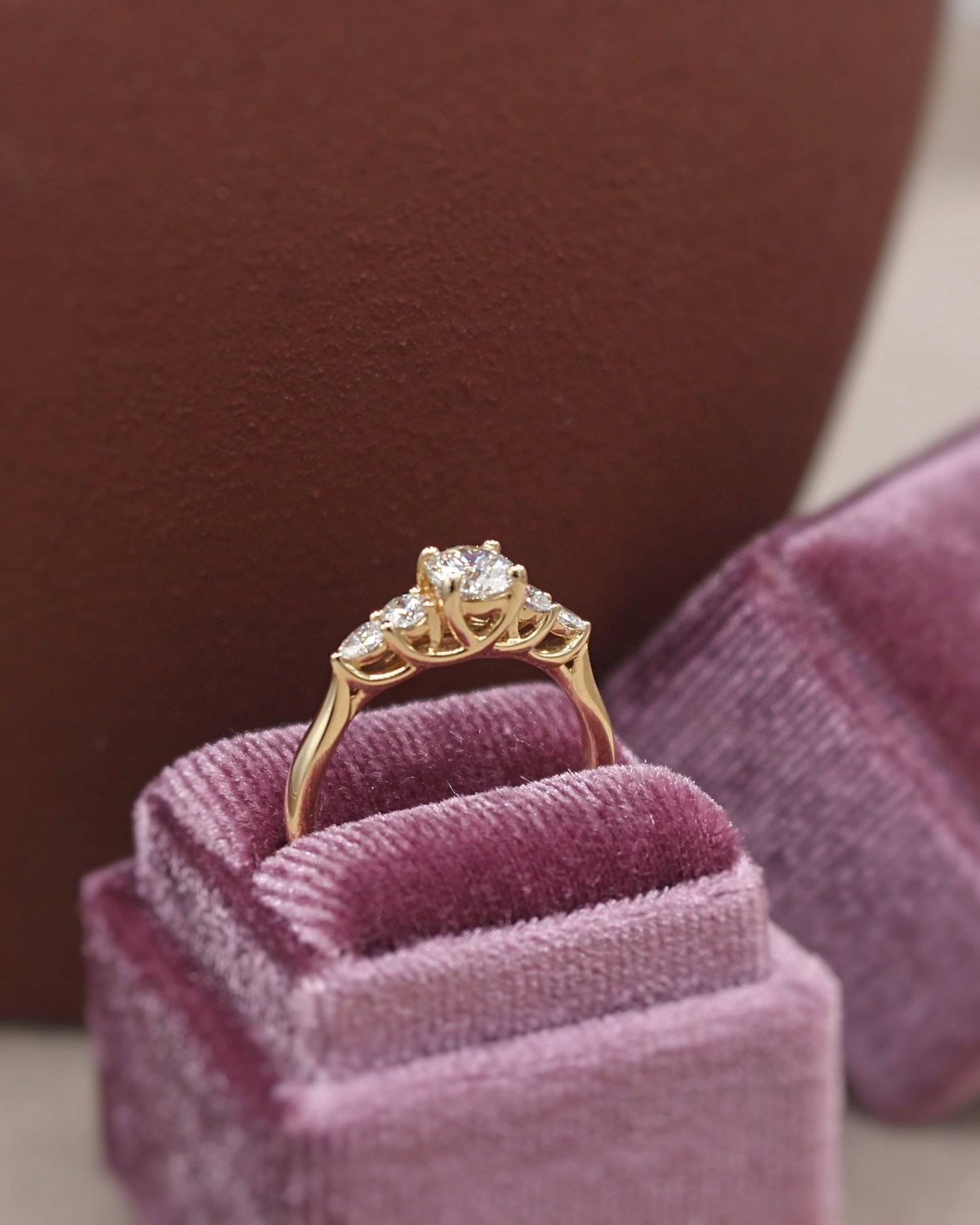 Bague en diamants panier fils or jaune 18K