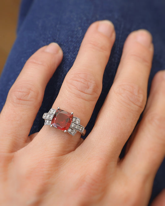 bague grenat diamants sertis perlé sur platine
