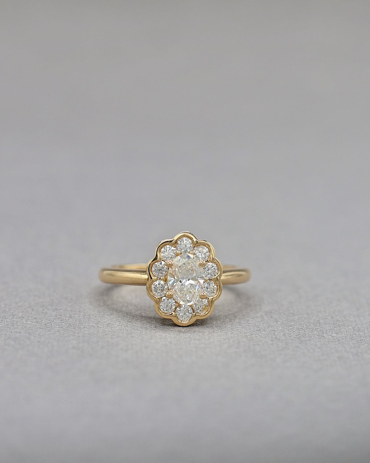 Bague marguerite diamants or 18K