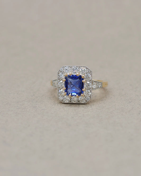 bague saphir bleu entourage diamants or 18K