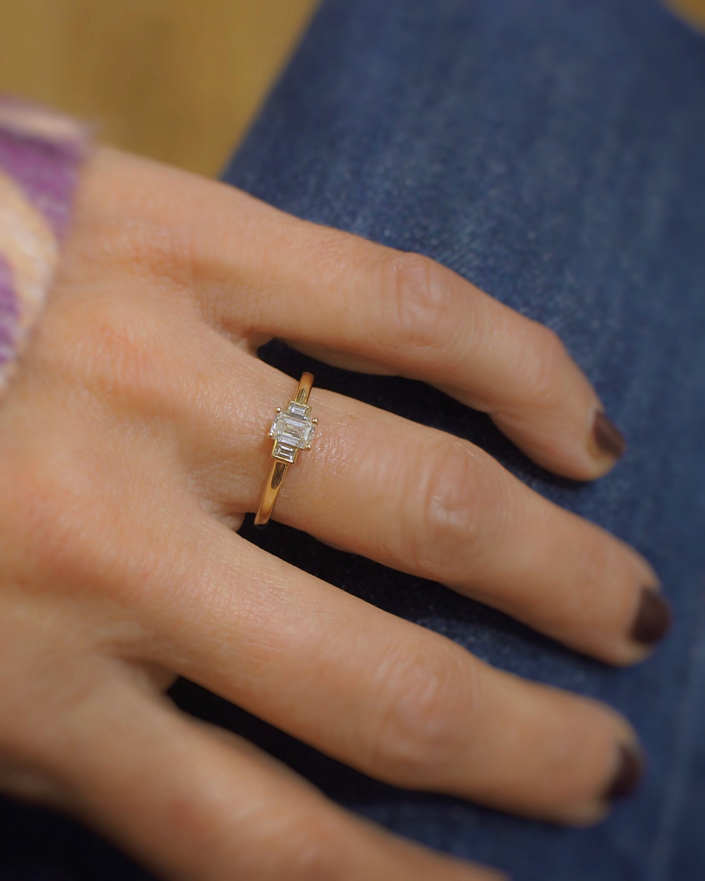 Bague solitaire trilogie diamants baguettes or 18K