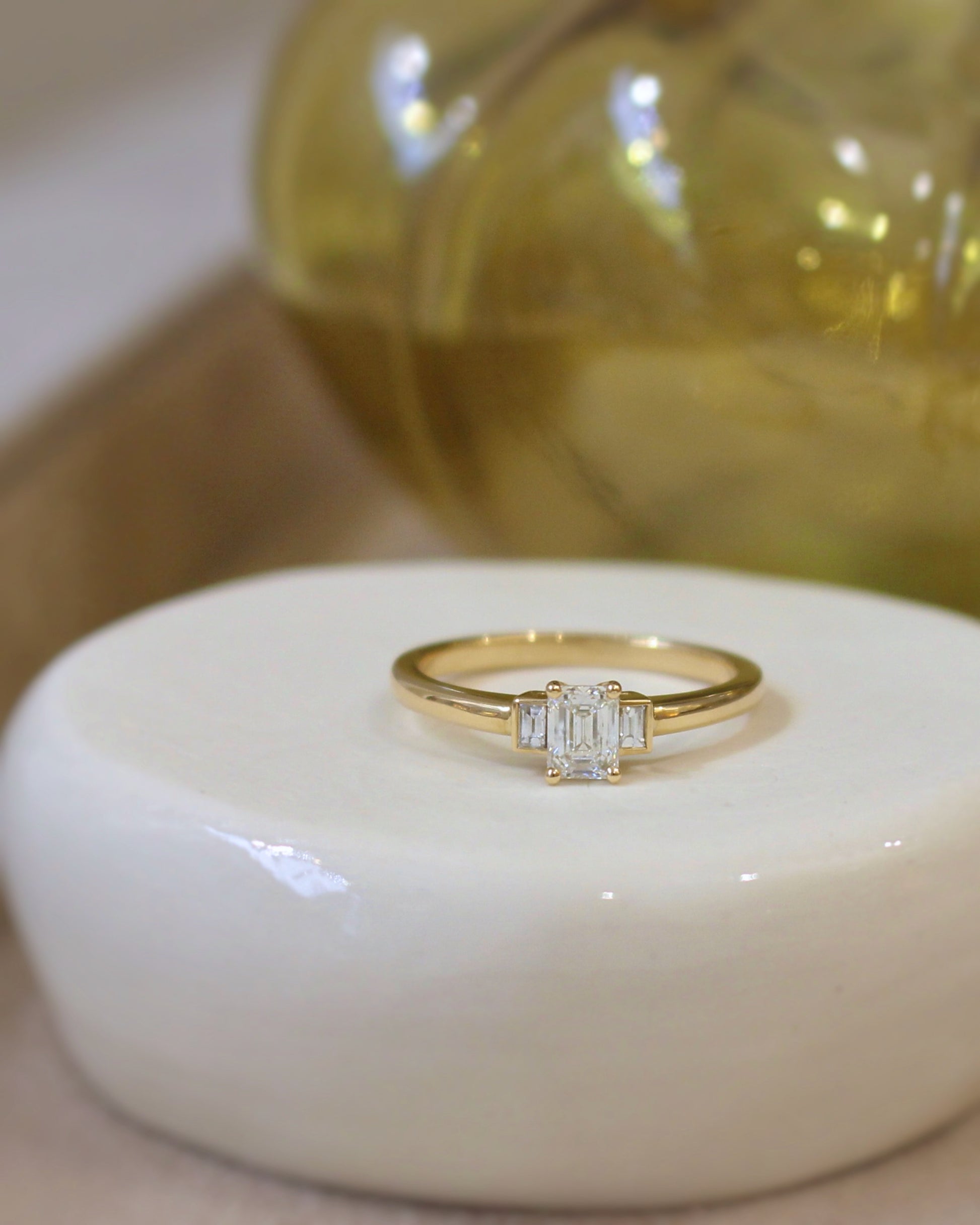 Bague trilogie diamants baguettes or 18K