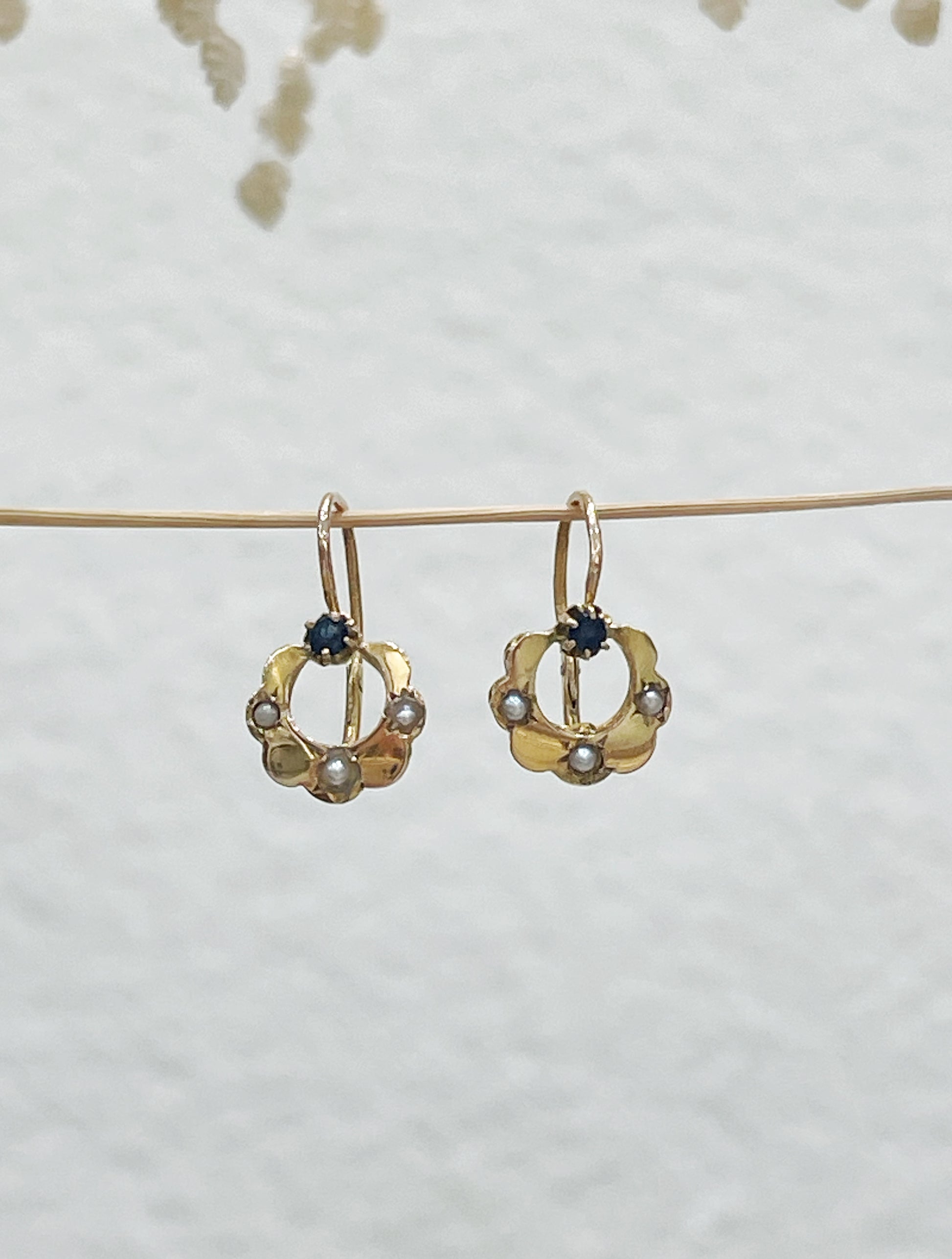 Boucles d'oreilles anciennes perles fines