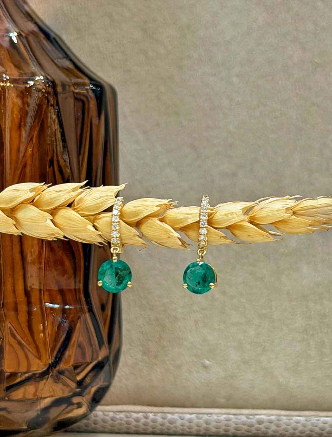 Boucles d'oreilles emeraudes diamants 