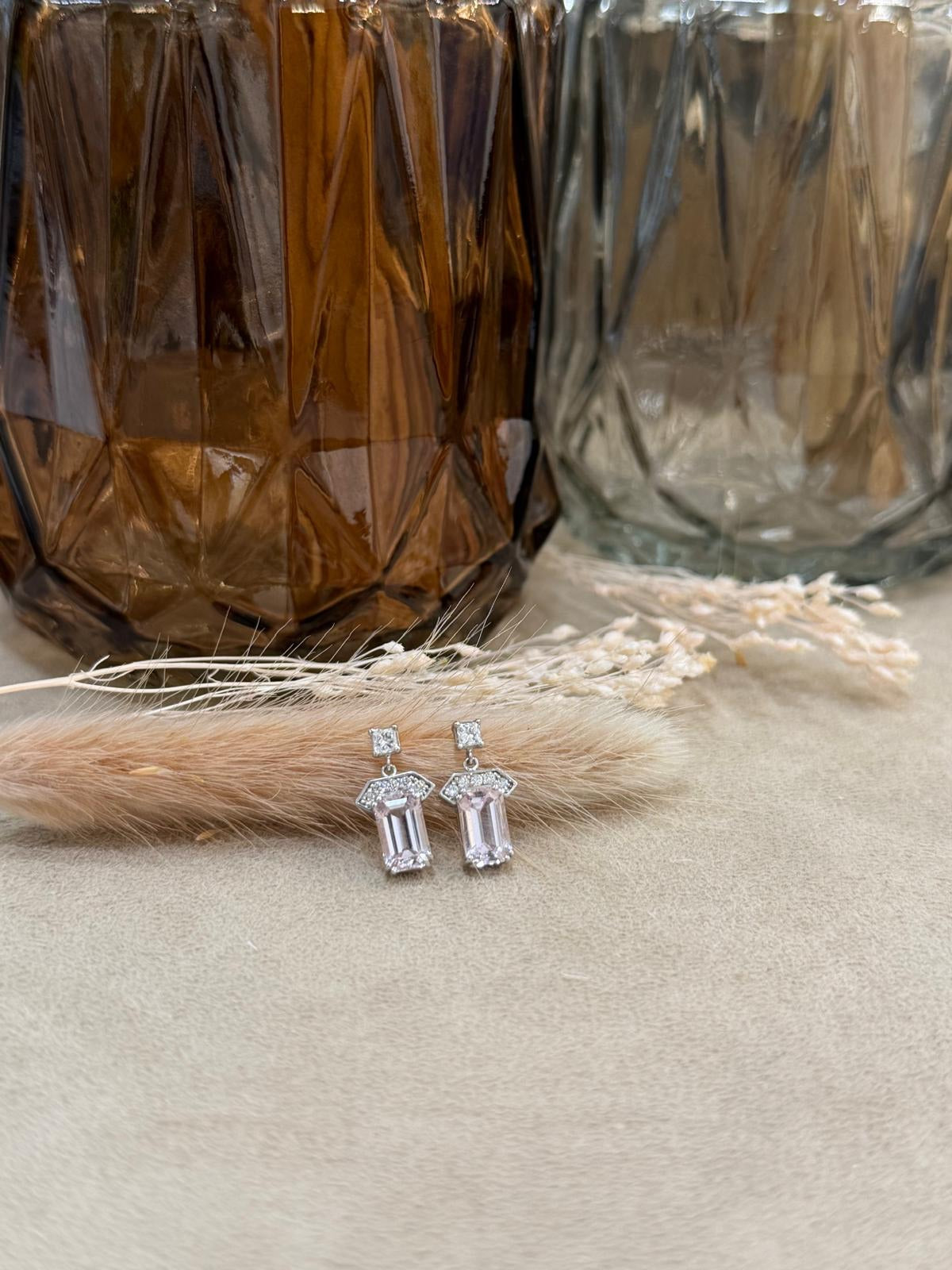 Boucles d'oreilles modernes morganites et diamants