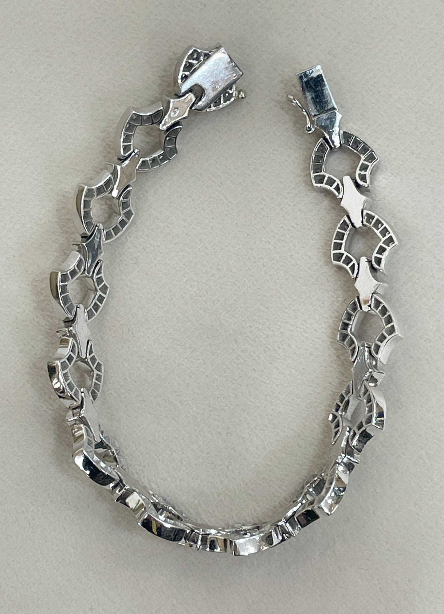 Bracelet inspiration Art déco en platine et diamants