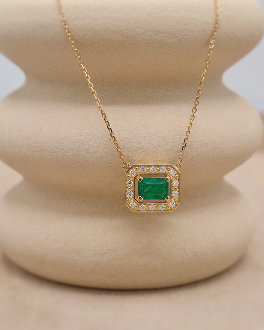 Collier pendentif emeraude diamants