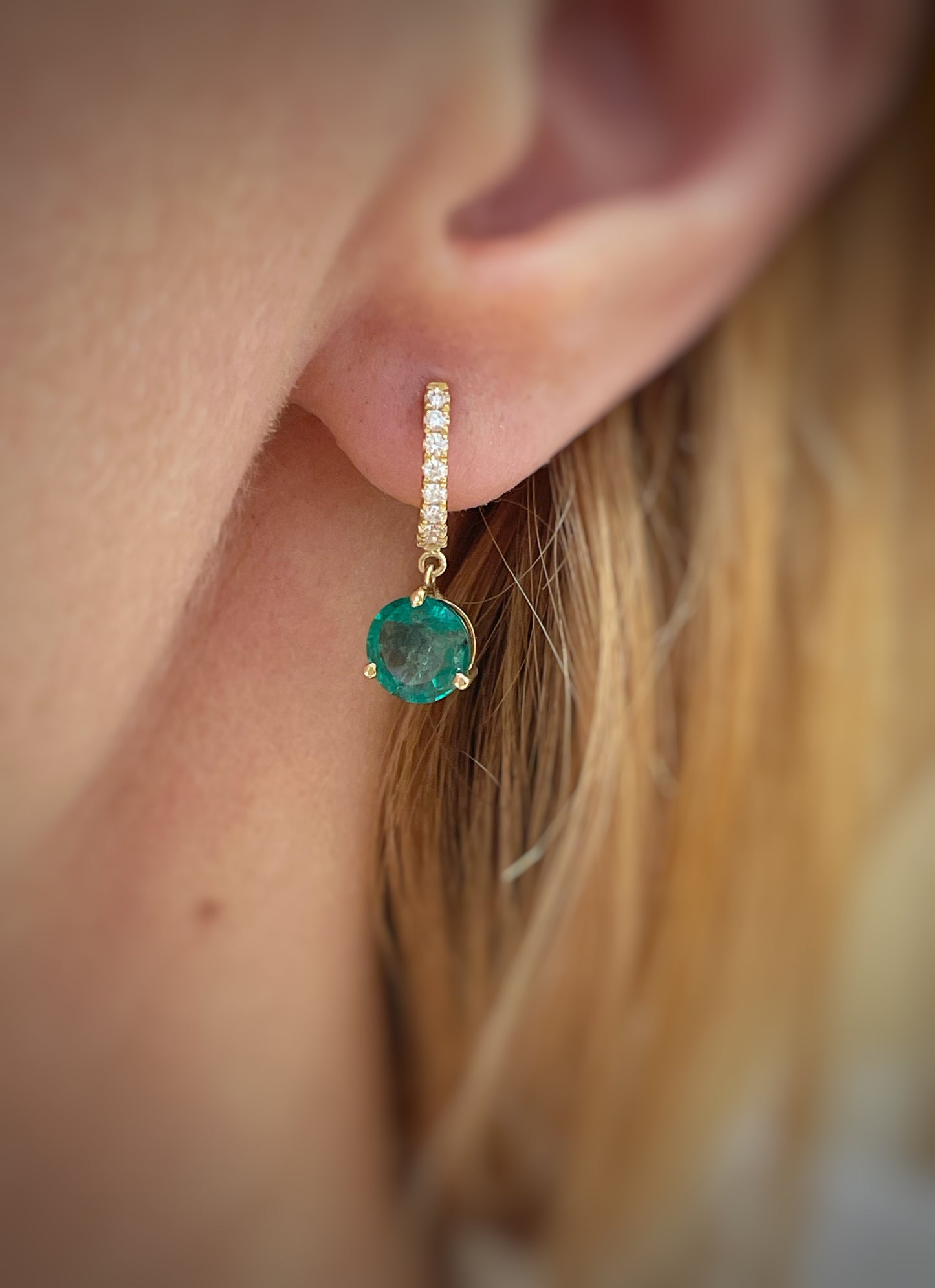 Creoles diamants pampilles emeraudes or jaune 18