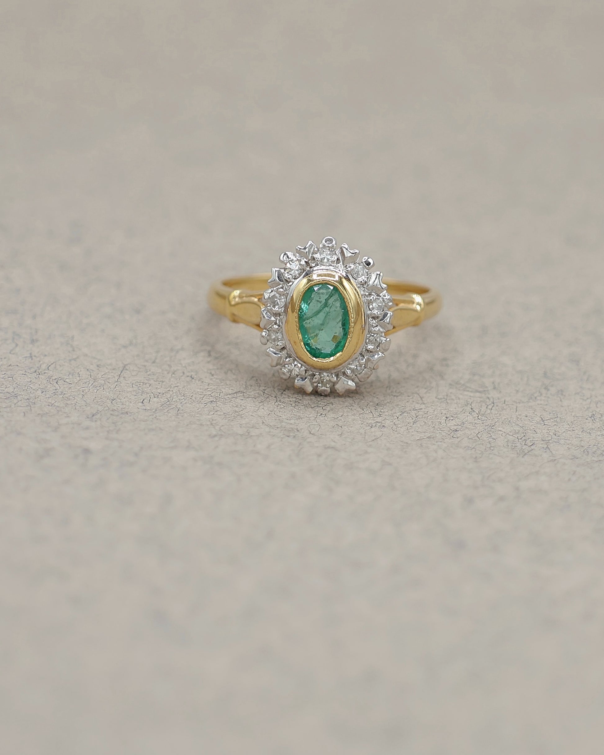 Marguerite vintage emeraude diamants or 18K