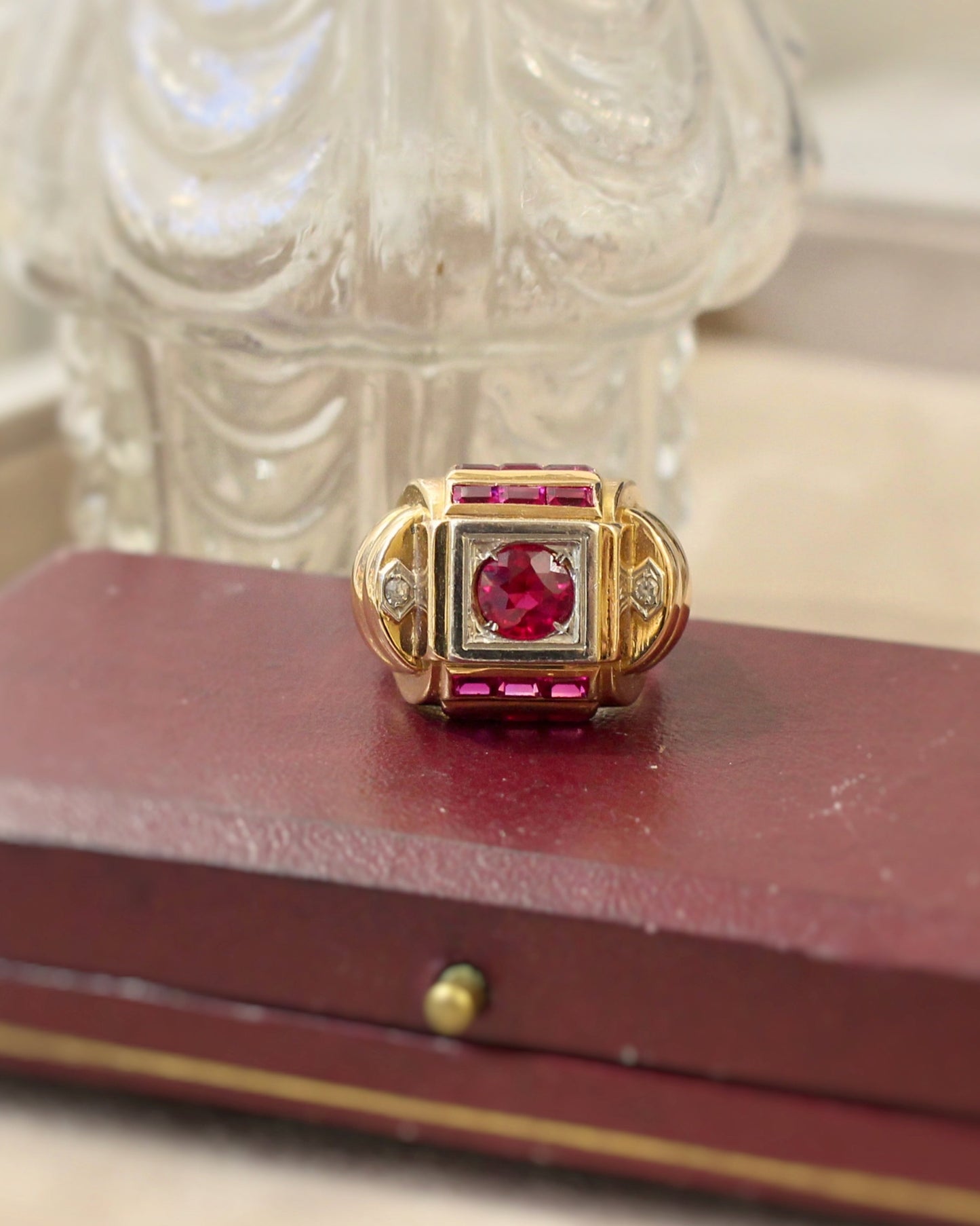 Bague Tank Rubis de synthèse et diamants