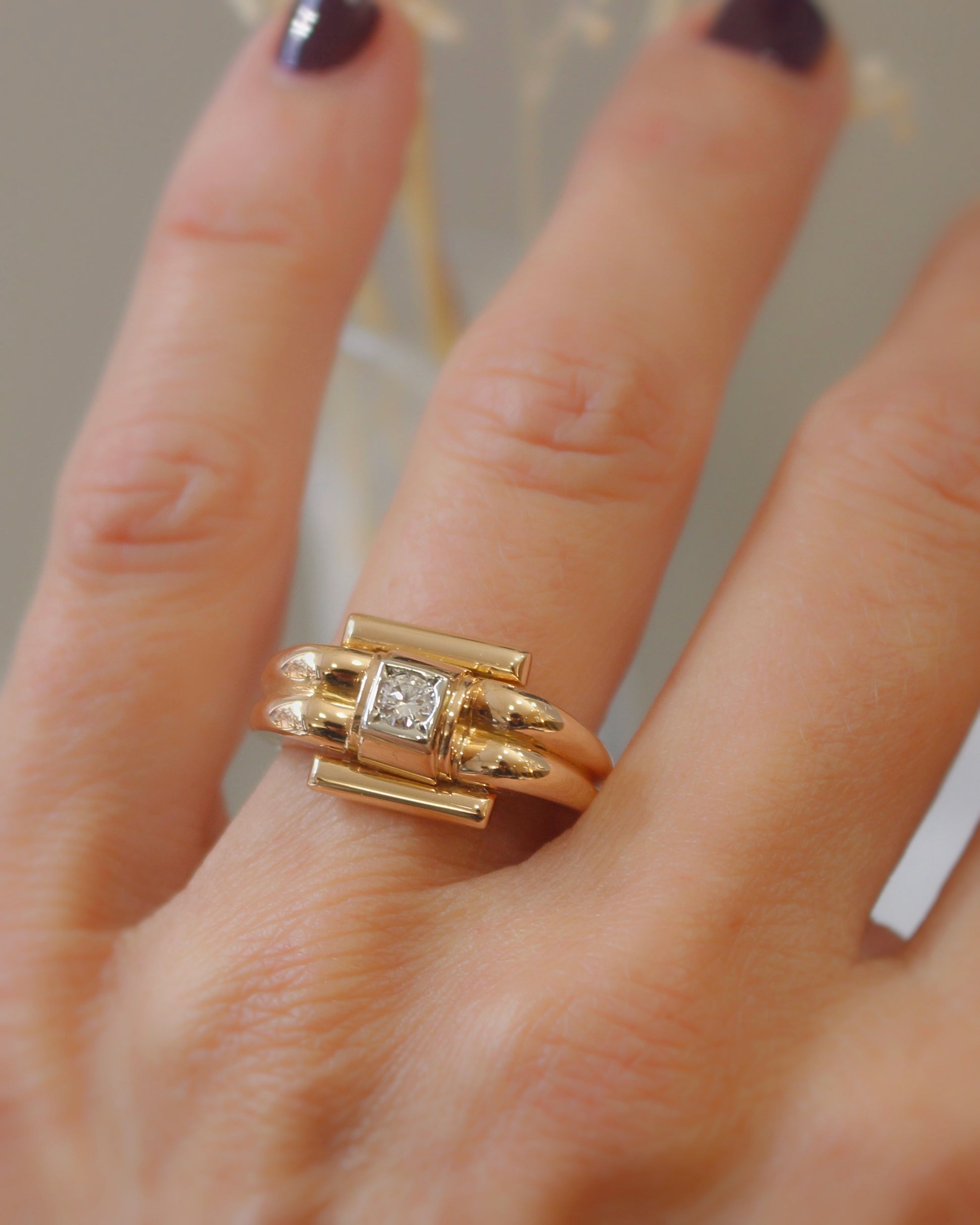 bague ancienne dite bague tank vers 1940- or rose 18k et diamant