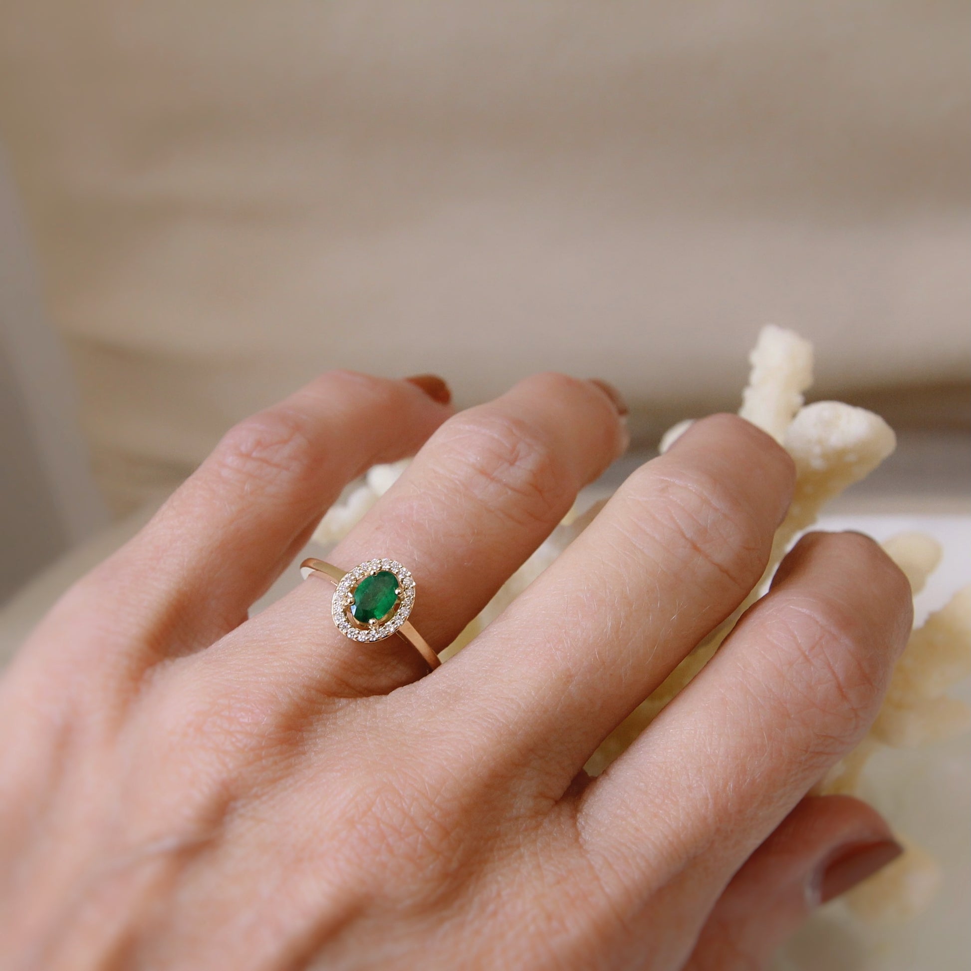 Bagues de fiançailles australiennes avec diamant taille émeraude Bagues de fiançailles australiennes avec diamant taille émeraude