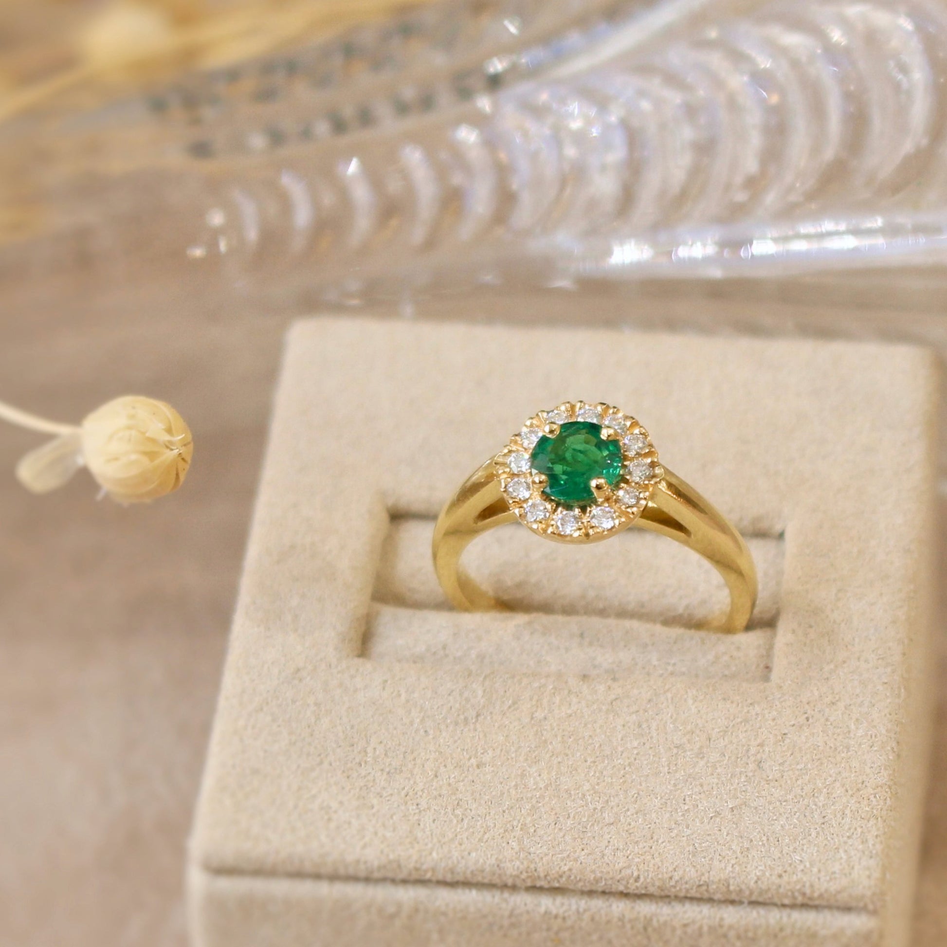 bague émeraude halo de diamants-bague de fiançailles émeraude