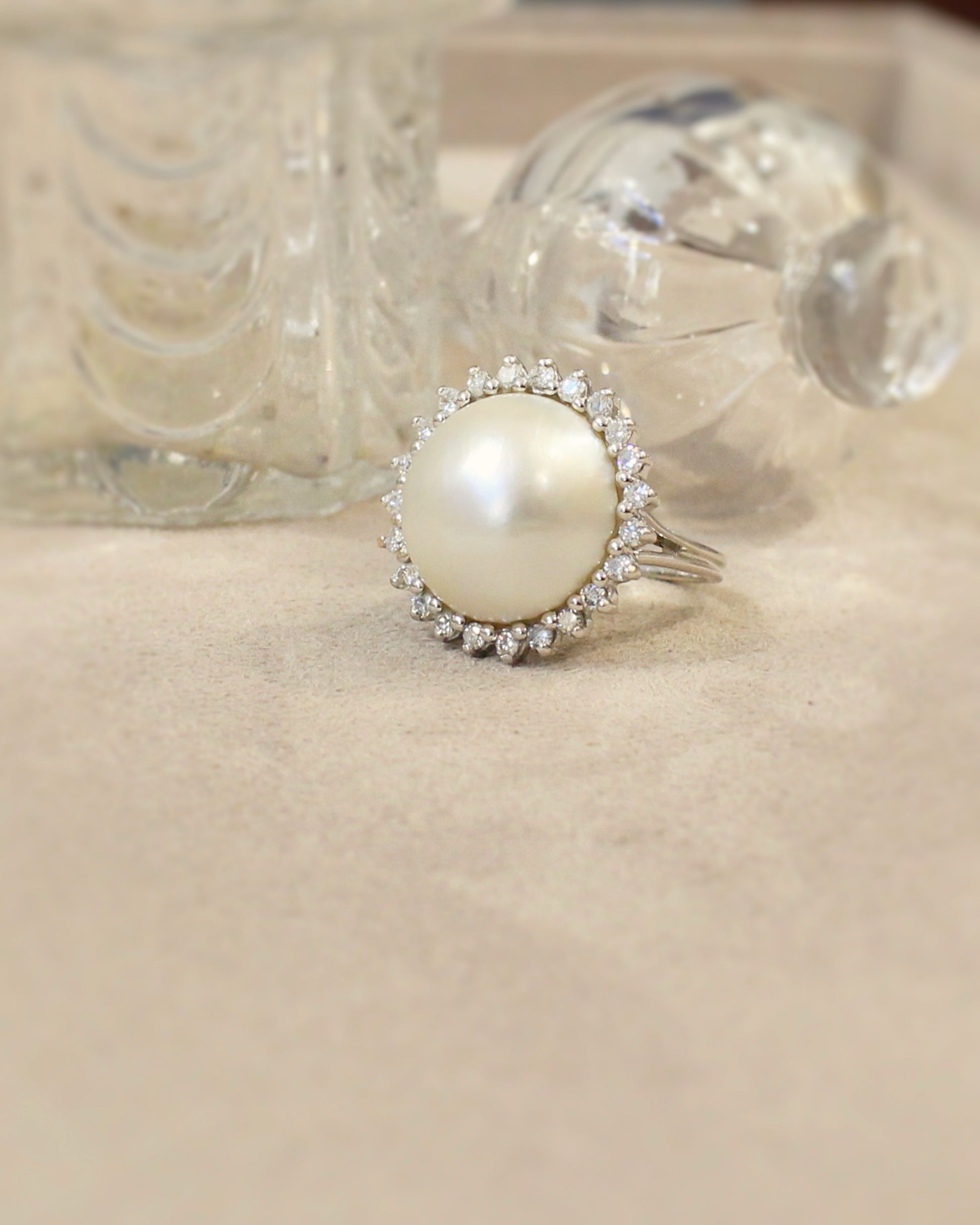 bague ancienne vers 1930- perle Mabé et diamants sur platine