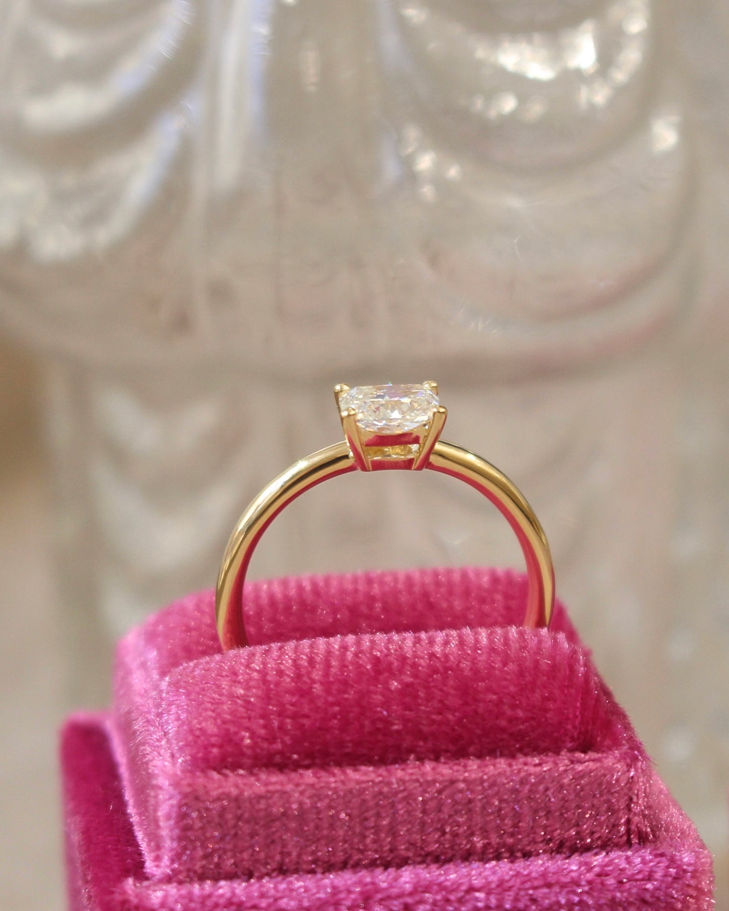 bague solitaire diamant taille coussin - bague de fiançailles en or jaune