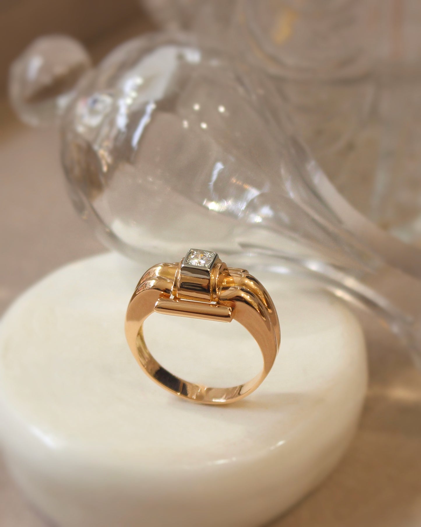 bague tank-or rose et diamant serti sur platine - volumes géométriques