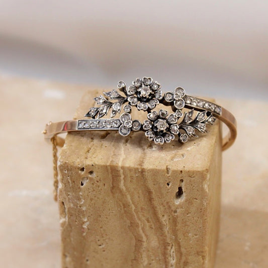 bracelet ancien style empire à décors floraux diamantés-bracelet ouvrant en or rose et diamants sertis sur argent