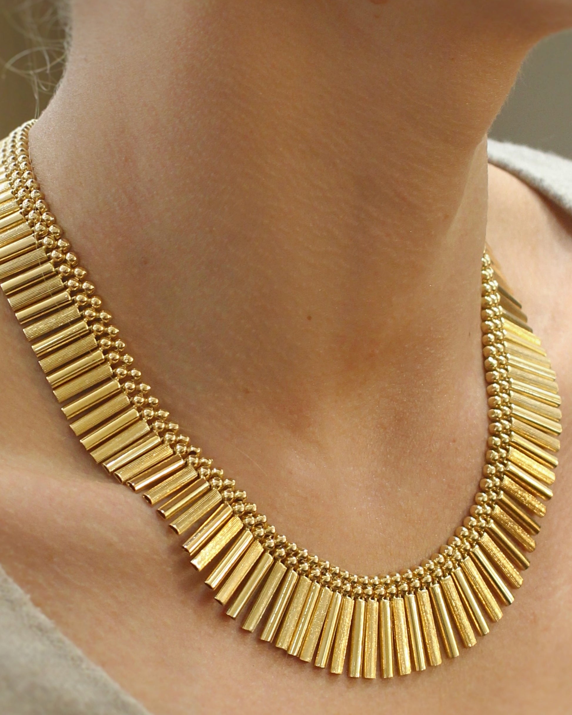 collier ancien vers 1950- collier draperie pour femme- or jaune 18k