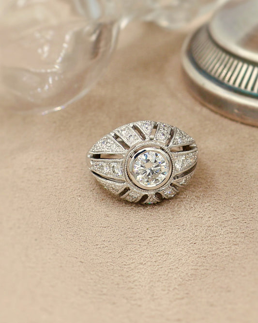 création bague art déco-or blanc et diamants-monture forme dôme