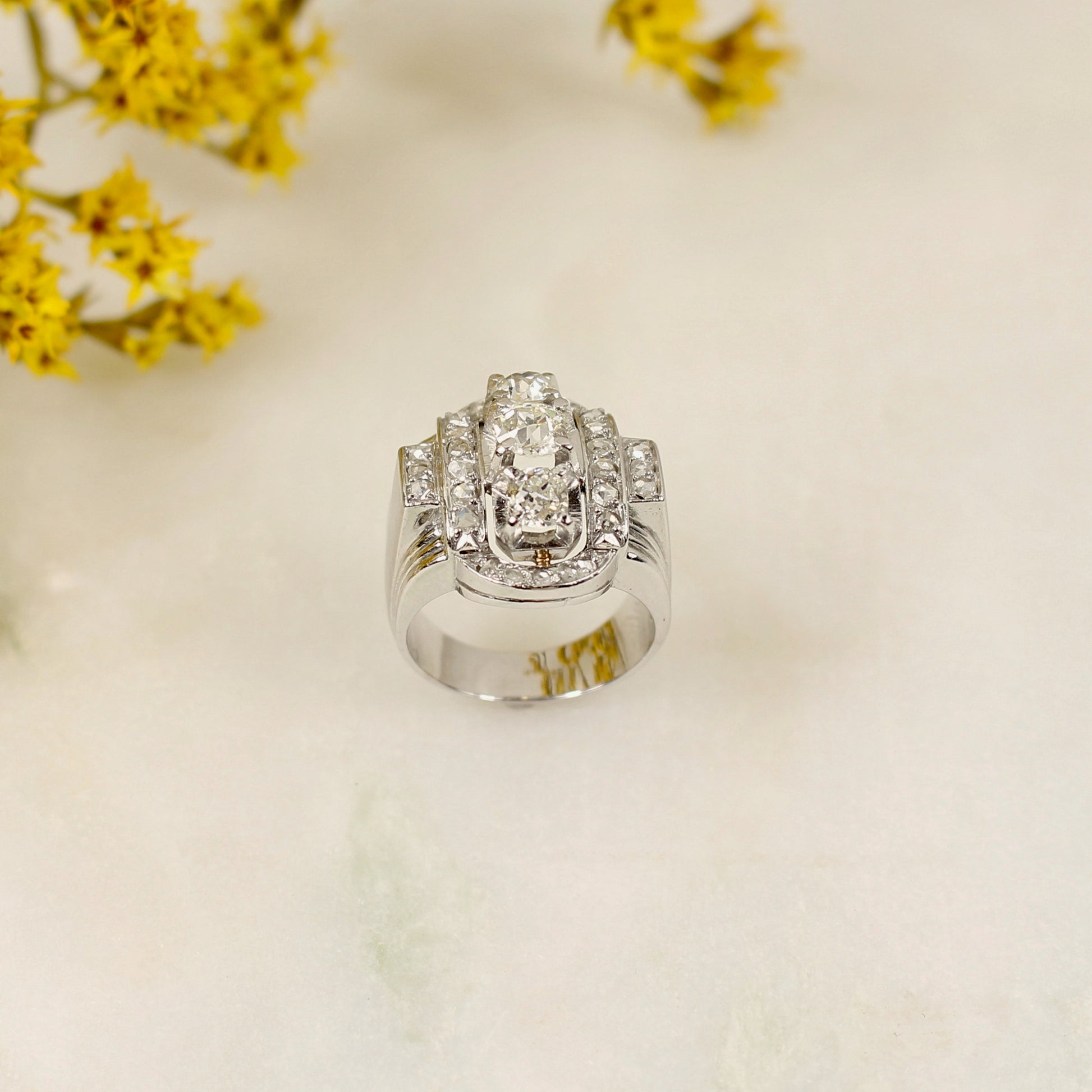 BELLE BAGUE ANCIENNE ART DECO EN ARGENT MASSIF Marcassites et Cristal BELLE BAGUE ANCIENNE ART DECO EN ARGENT MASSIF Marcassites et Cristal