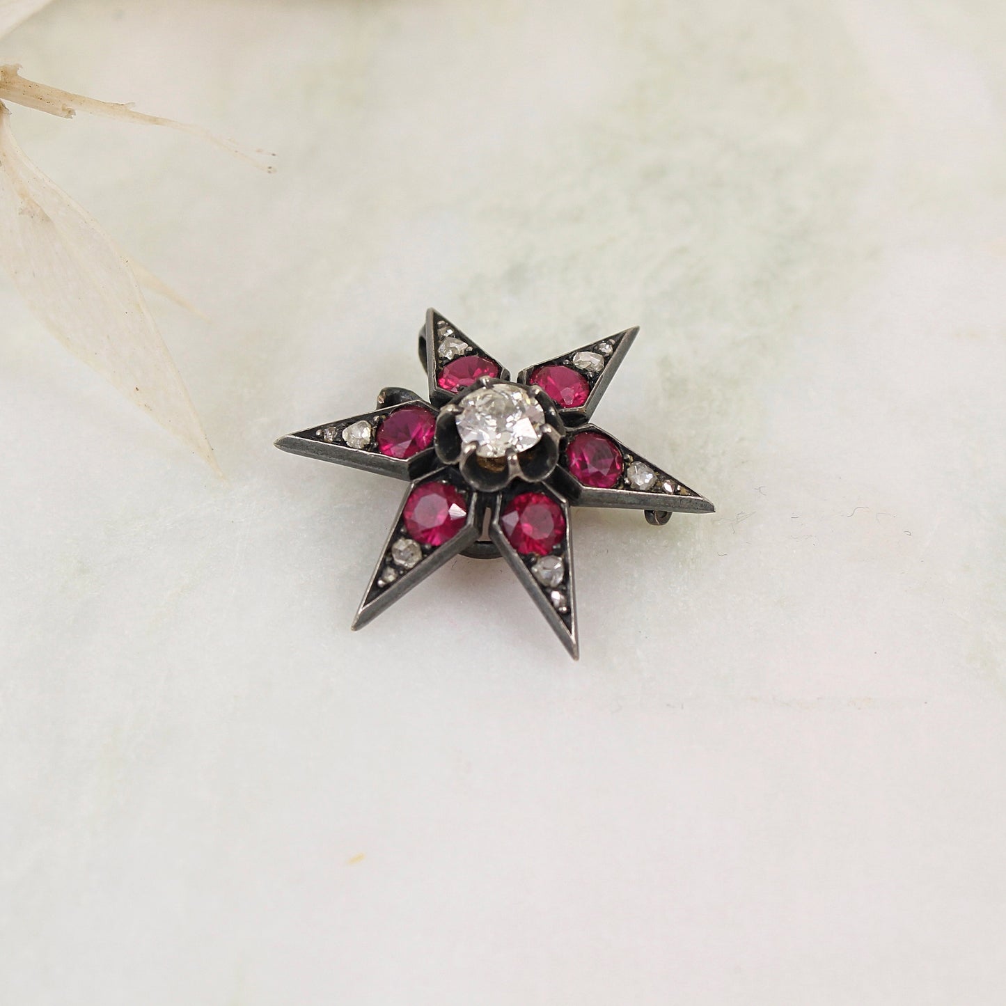 Broche pendentif étoile diamant et rubis XIXeme